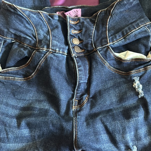 Wax Jeans Build a butt - Picture 3 of 4